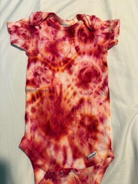 Gerber Tie-Dye Short Sleeve One-Piece in Red and Orange